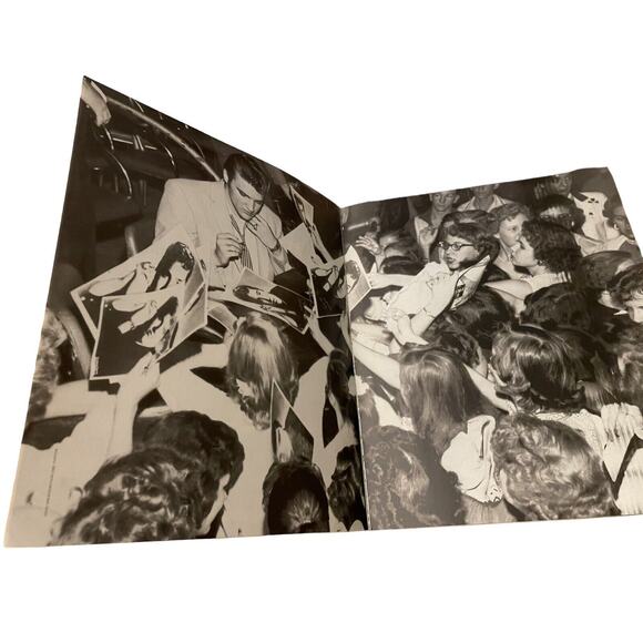 Life Magazine 2007 Collector-Elvis Presley Remembering 30 Years Later 144 pages - Picture 4 of 9